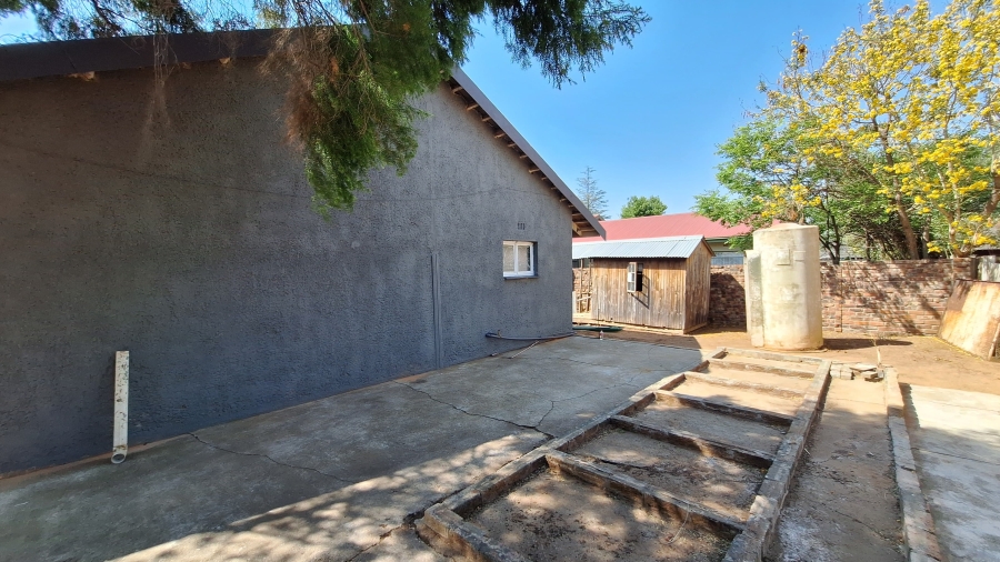 4 Bedroom Property for Sale in Riebeeckstad Free State